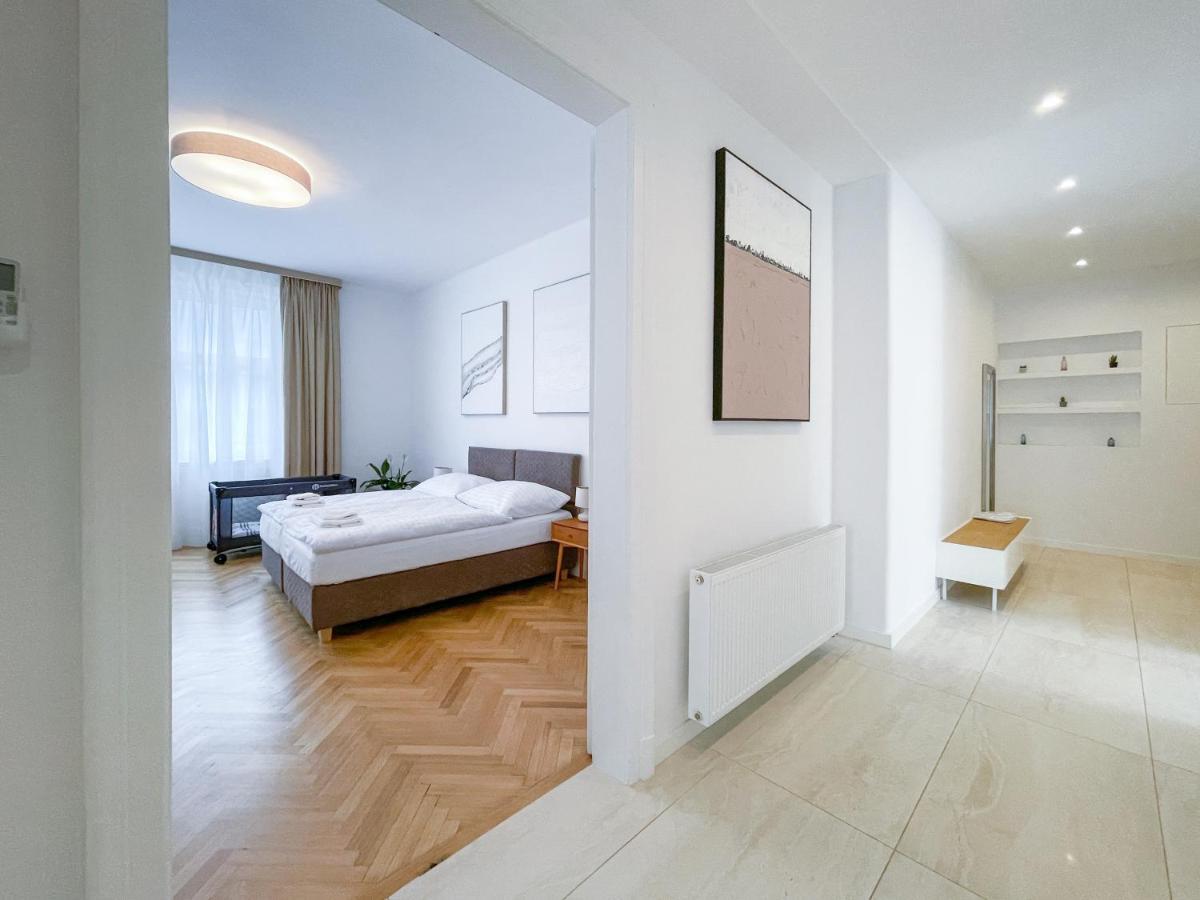 Elysian Apartment Bratislava Exterior photo